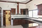 Se alquila o vende casa amoblada con PISCINA en Barriada de clase alta. David, Chiriquí