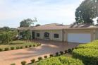 Se alquila o vende casa amoblada con PISCINA en Barriada de clase alta. David, Chiriquí